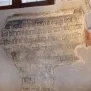 --Cappella Allemandi HANC CAPELLAM HEDIFICARI ET DEPI(N)GI FECIT D DNS HE(N)RICUS ALAMA(N)DI