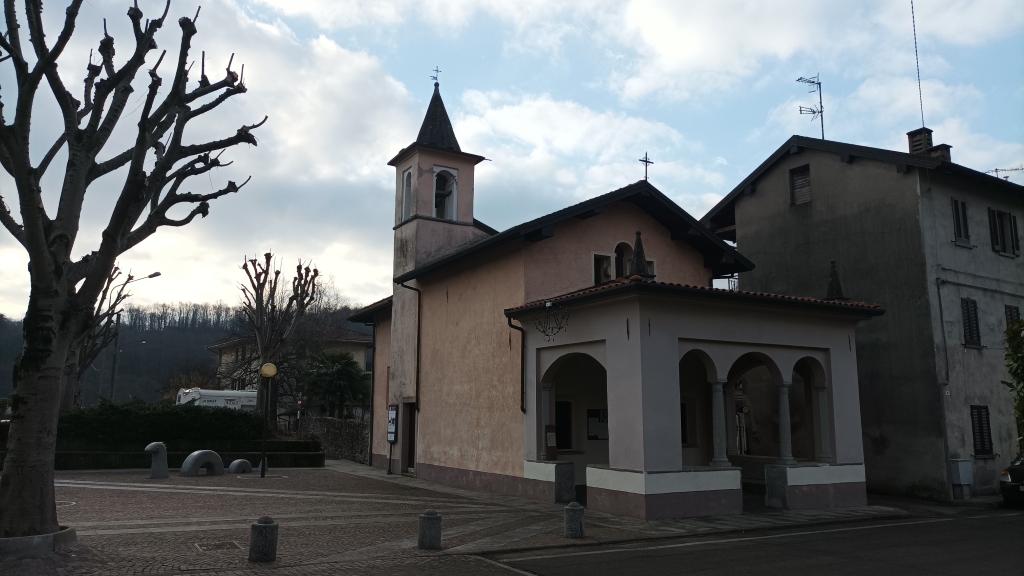 Chiesa di Sant'Anna - Meina  Frazione Ghevio