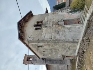 Facciata e campanile - Ex Chiesa di Roccapietra a VaralloFrazione Rocapietra
