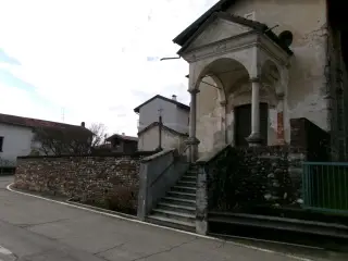 Portico in facciata - Chiesa di San Pietro a Marano Ticino