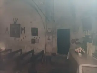 Interno dalle finestrelle - Cappella di Sant'Anna a Marene