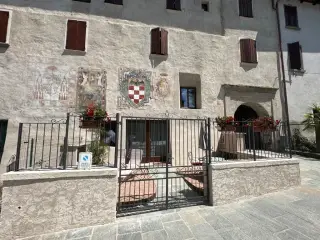 Vista dopo i restauri - Palazzo del Vescovo a GozzanoFrazione Buccione