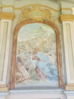 Affresco nel porticato delle cappelle - Parrocchiale della Beata Vergine Assunta a Mergozzo