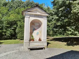 Pione votivo - Chiesa di Santa Maria della Natività e Sant'Anna a MergozzoFrazione Bracchio