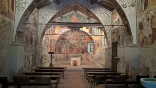 Interno Vista d'insieme - Chiesa-oratorio della Santissima Trinità a Momo