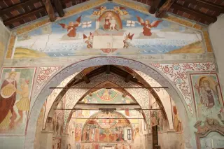 Interno Vista d'insieme - Chiesa-oratorio della Santissima Trinità a Momo