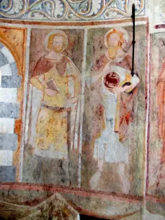 Abside, deambulatorio  lato destro- san Giacomo maggiore (a sx), san Giovanni Battista (a dx.) - Cappella di San Bernolfo a Mondovì