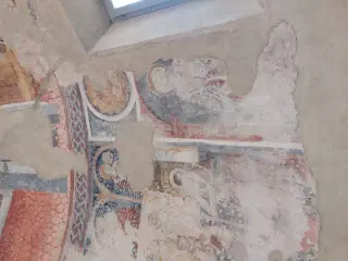Lacerti  di affreschi - Priorato di San Biagio a MondovìFrazione San Biagio