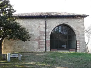 Fianco - Cappella di Sant'Andrea al Castello a Montiglio Monferrato