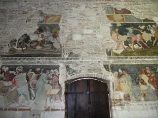 Affreschi sopra l'ingresso - Cappella di Sant'Andrea al Castello a Montiglio Monferrato