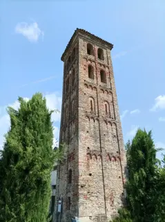 Campanile - Chiesa o Priorato di Santa Maria del Piano a NeiveFrazione Saline
