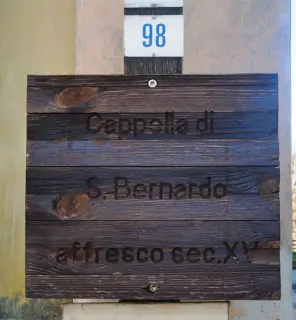 Cartello indicatore - Cappella di San Bernardo a Niella TanaroFrazione Poggio