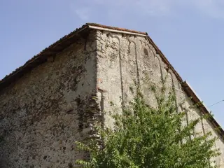 Facciata e lato sinistro - Pieve di Santa Maria di Lemme o di Lemoris a Gavi