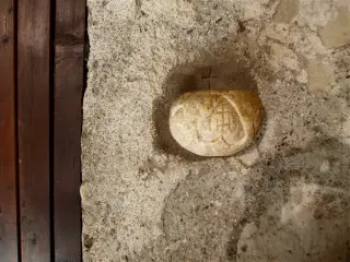 Acquasantiera - Cappella di Santa Maria Maddalena a Novalesa