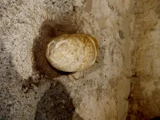 Acquasantiera - Cappella di Santa Maria Maddalena a Novalesa