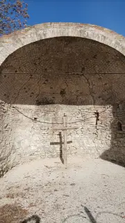 Interno abside - Ruderi Della Cappella di San Rocco a Novello