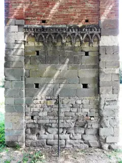 Dettaglio archetti pensili - Torre Campanaria di San Quirico a Odalengo Grande