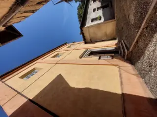 Fianco e ingresso - Oratorio di San Bernardino a Orta San Giulio