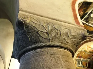 Capitello fitomorfo - Pieve o Santuario o Chiesa della Madonna del Carmine a Prunetto