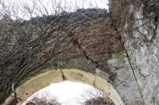 Arco - Ruderi Chiesa di Sant'Antonio Abate a Casaleggio Novara