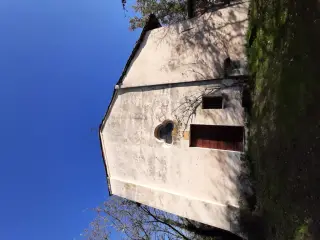 Facciata - Cappella del Romitorio o Santa Maria ad Castrum a Lauriano
