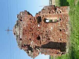 Resti muratura - Resti Della Pieve di San Giovanni di Dustria a Monteu Da PoFrazione San Giovanni