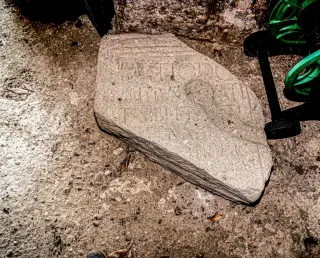 Pietra incisa - Chiesa di San Martino a Pombia