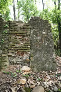 Angolo Nord Ovest - Oratorio di San Pietro al Colle a BorgomaneroFrazione Cumiona