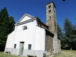 Facciata e campanile - Chiesa di San Martino a SalicetoFrazione Lignera Soprana