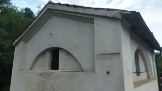 Fregio con data - Cappella di San Rocco a Rocca De' Baldi