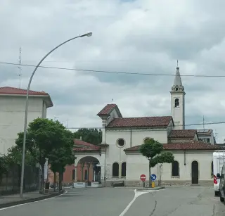Fianco - Oratorio di San Pietro o Natività della Madonna a Romentino