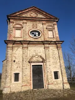 Facciata - Santuario della Madonna delle Grazie a MombarcaroFrazione San Luigi