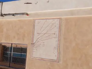 Orologio solare - Chiesa di San Bernardino a SaviglianoFrazione Suniglia