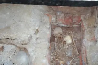 Tomba con teschi - Parrocchiale di San Vittore a Sizzano