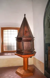Fonte battesimale - Parrocchiale di San Vittore a Sizzano