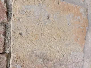 Orologio solare inciso - Chiesa di Sant'Eusebio a SolonghelloFrazione Fabiano