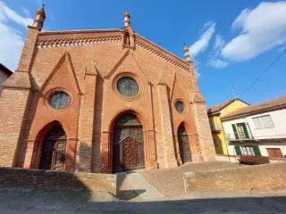 Facciata - Chiesa di Sant'Antonio Abate a Mombaruzzo