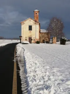Facciata - Oratorio della Madonna della Neve o di Santa Maria della Neve a SunoFrazione Baraggia