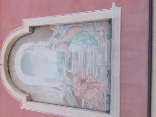 Annunciazione in facciata - Cappella dell' Annunziata a Trinità