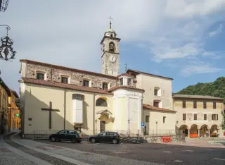 Fianco e campanile - Parrocchiale di San Giorgio a Valduggia