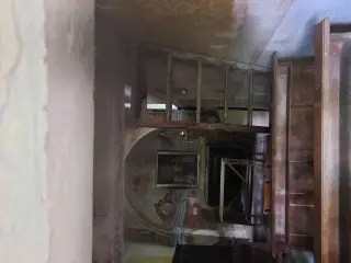 Interno dalla finestrella votiva - Cappella di Sant'Onorato a ValmalaFrazione Gay