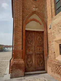 Porta laterale - Chiesa di Santa Maria di Castello a Alessandria
