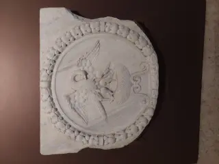 Cigno che nutre i pulcini - Chiesa Museo di San Giovanni a Asti