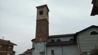 Fianco e campanile - Chiesa di San Benigno a CuneoFrazione San Benigno