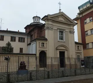 Facciata - Chiesa di San Vittore a Vercelli