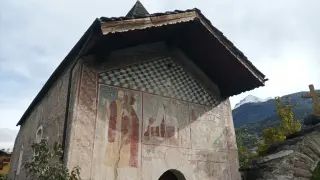 Facciata e campanile - Chiesa o Cappella di Sainte-Marie Madeleine de Villa a GressanFrazione La Madeleine