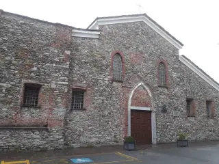 Facciata - Parrocchiale di San Pietro in Vincoli a Lanzo Torinese