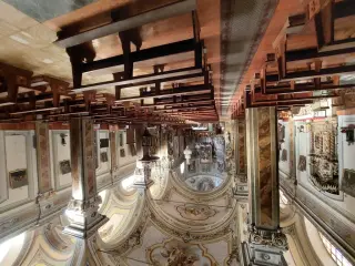 Interno - Parrocchiale di San Cassiano e San Tommaso di Canterbury a La Salle