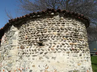 Abside esterno - Oratorio di San Bernardo a Romagnano Sesia