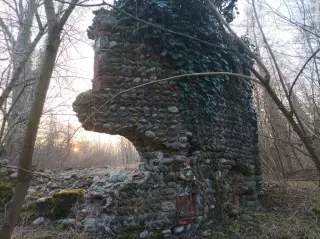 Resti Abside - Ruderi Della Cappella di San Giorgio a Gattinara